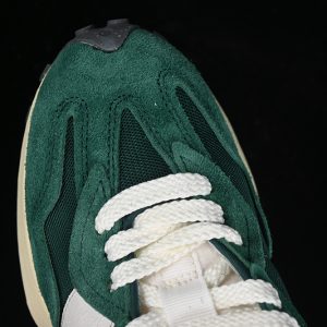New Balance 230