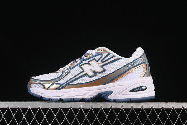New Balance 740