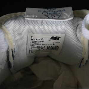New Balance 230