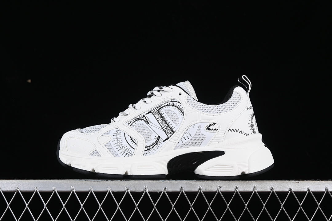 Dior B33
