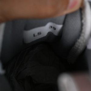 Dior B33