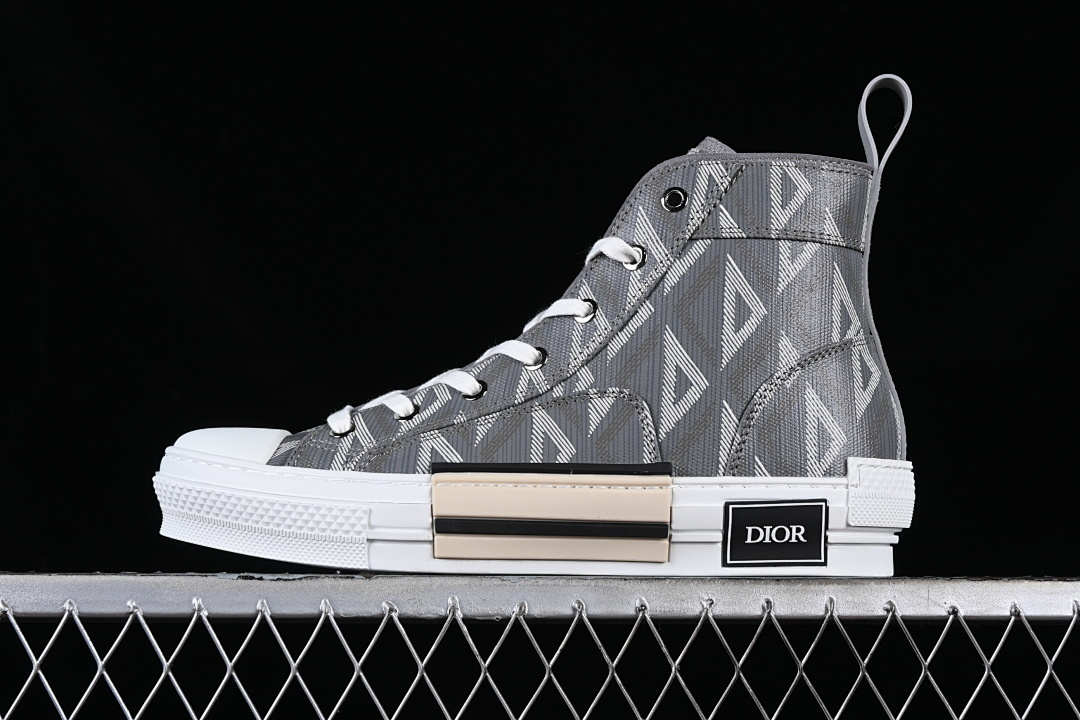 Dior B23