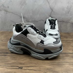 Balenciaga Triple S Sneaker Dadshoe