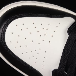 Nike Jordan 1 Mid