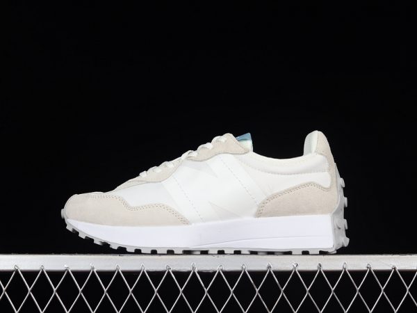 New Balance 230