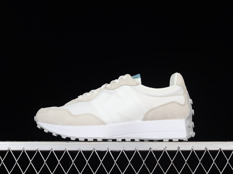 New Balance 230