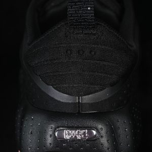 Nike Mind 002