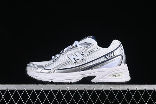 New Balance 740