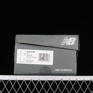 New Balance 230
