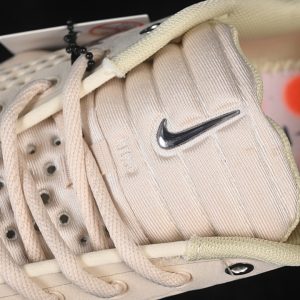 Nike Mind 002