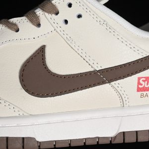 Nike Supreme x Dunk Low SB