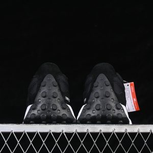 New Balance 230