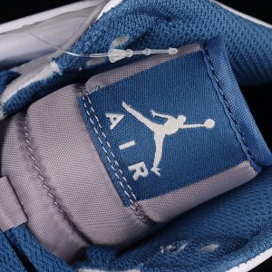 Nike Jordan 1 Mid