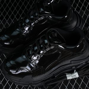 Balenciaga Triple S