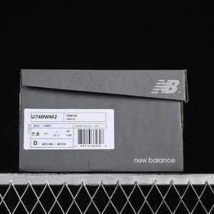 New Balance 740