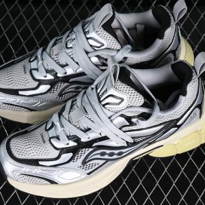 Saucony
