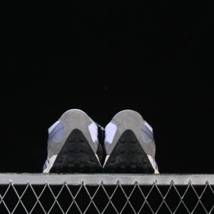 New Balance 230