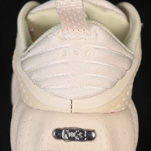 Nike Mind 002