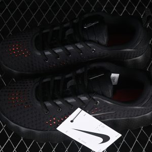 Nike Mind 002