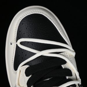 Nike SB Dunk Low Supreme