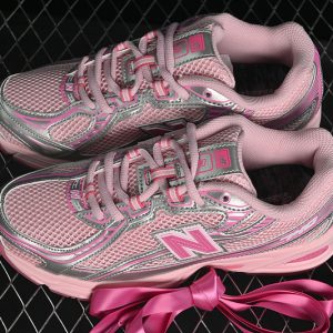 New Balance 740