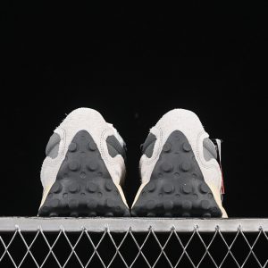 New Balance 230