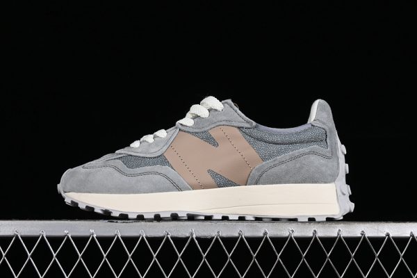 New Balance 230