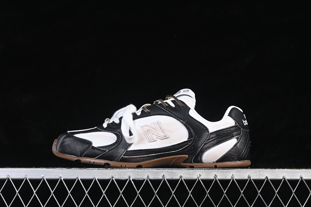 New Balance 530