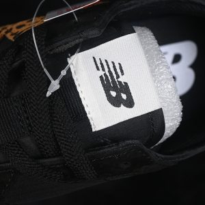 New Balance 230