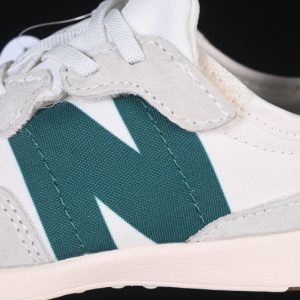 New Balance 230