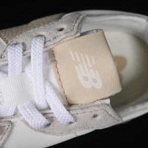 New Balance 230