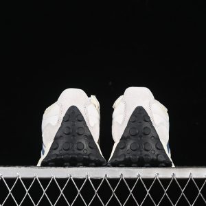 New Balance 230