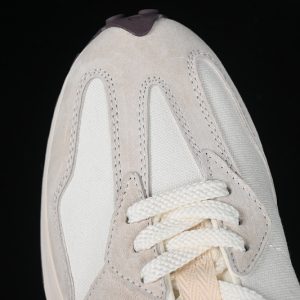 New Balance 230