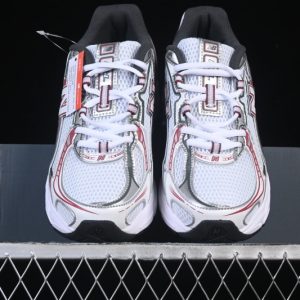 New Balance 740