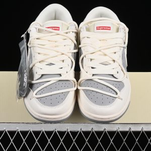 Nike SB Dunk Low Supreme