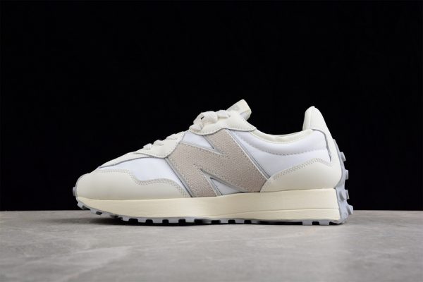 New Balance 230
