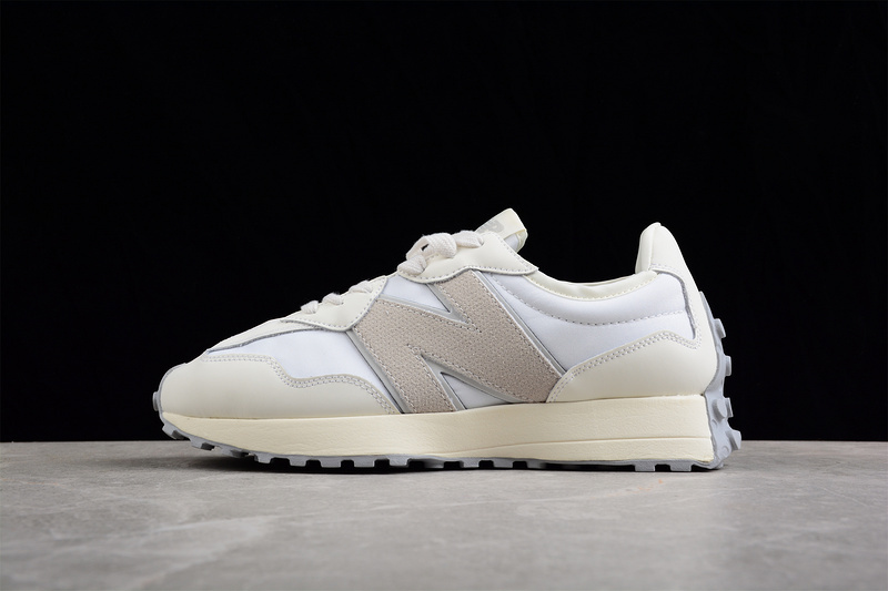 New Balance 230