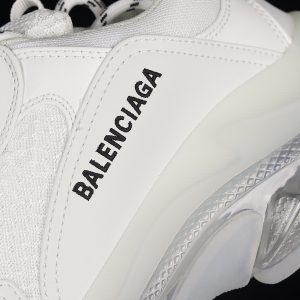 Balenciaga Vg Balenciaga Triple S 3.0 Sneakers