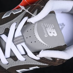 New Balance 530