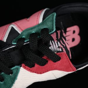 New Balance 230