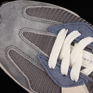New Balance 230