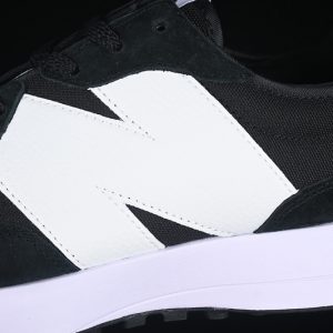 New Balance 230