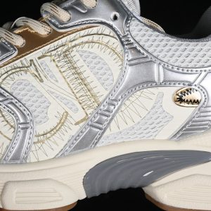 Dior B33