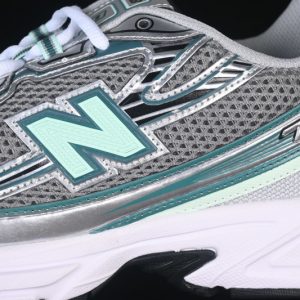 New Balance 740