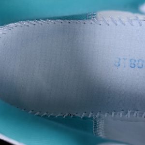 Saucony