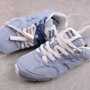 New Balance 530