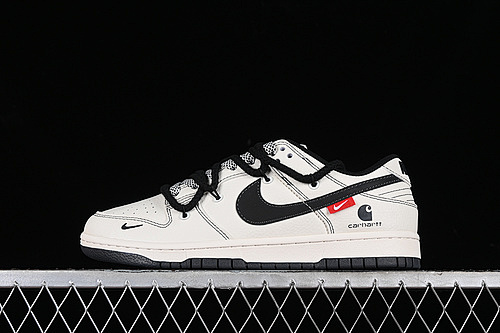 Nike SB Dunk Low