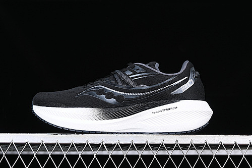 Saucony
