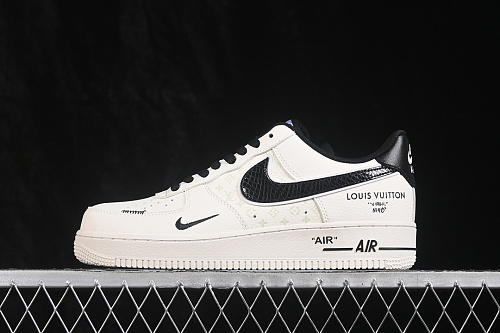 Nike Air Force 1 Low Casual Sneakers