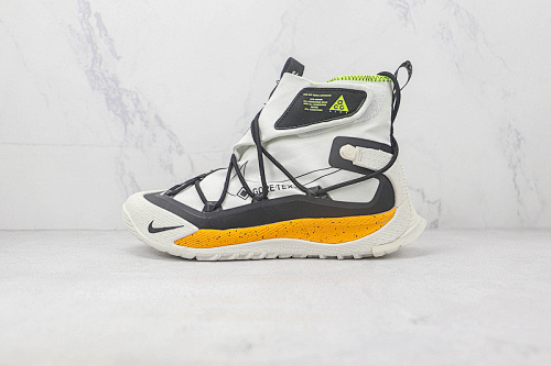 Nike ACG